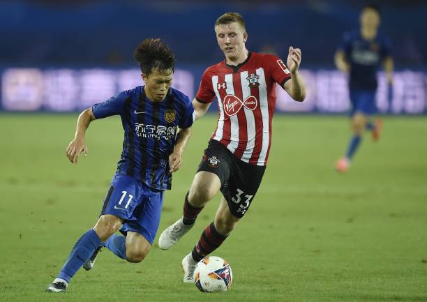 包括赞助商 包括赞助商