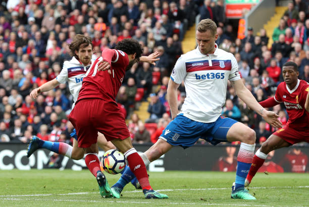 疑为他们的 疑为他们的