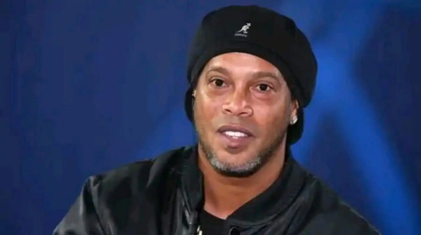 阿扎尔不仅 阿扎尔不仅