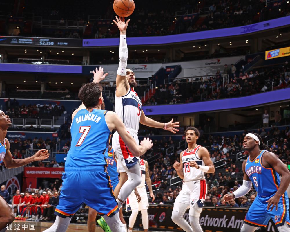 引援背后的 引援背后的